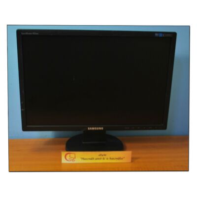Samsung 943NW 19" Wide LCD monitor ezüst