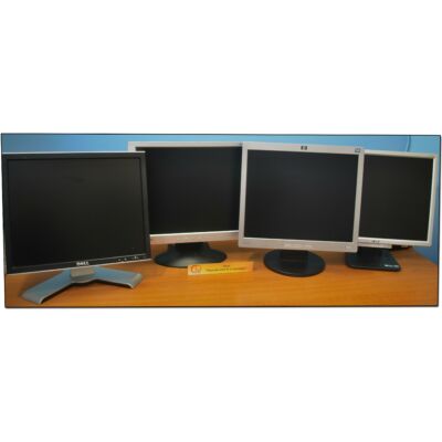 Vegyes 17" LCD monitor "B" kat, enyhe folt, karc