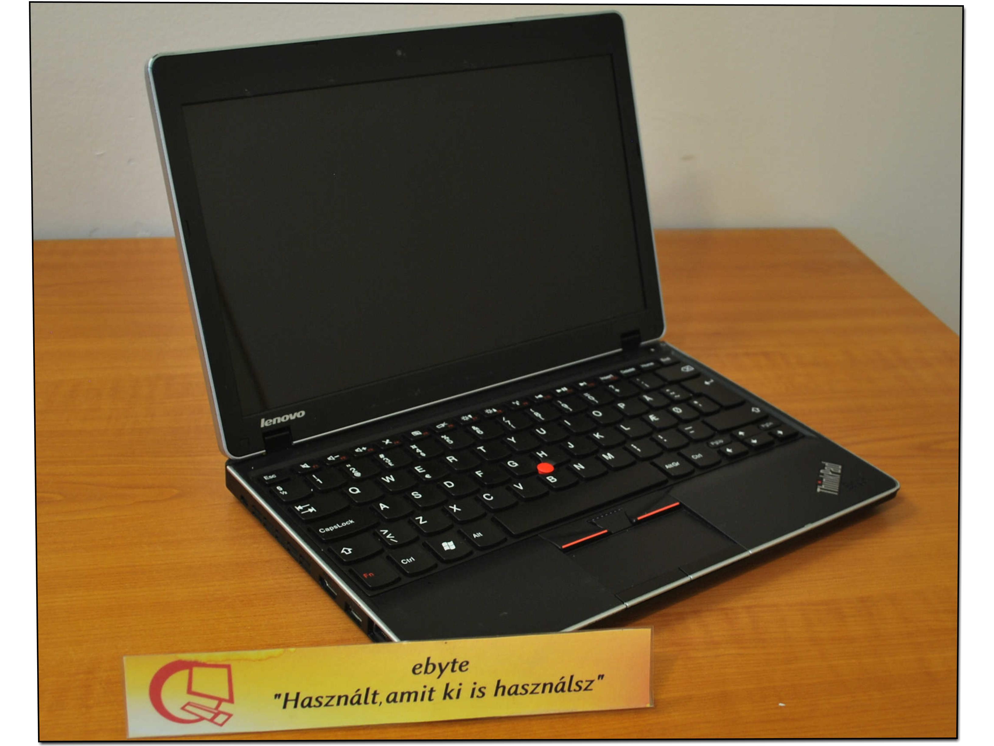 Lenovo Edge 11 Core I3 380u 4x1,33GHz/3GB/250GB CAM HDMI 11,6