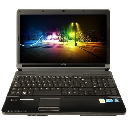 Fujitsu AH530 I3 350M/4GB/320GB/DRW/CAM/HDMI 15,6